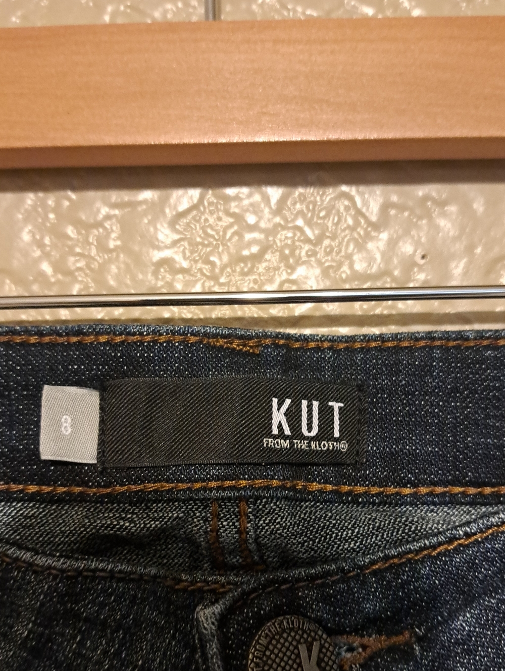 Kut from the Kloth Dark Indigo Cropped Stretch Jeans. Size 8. - Picture 3 of 12